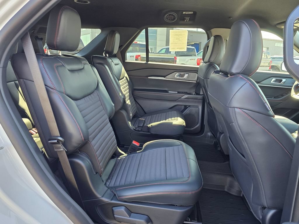 New 2026 Ford Explorer ST-Line AWD/4WD image 14