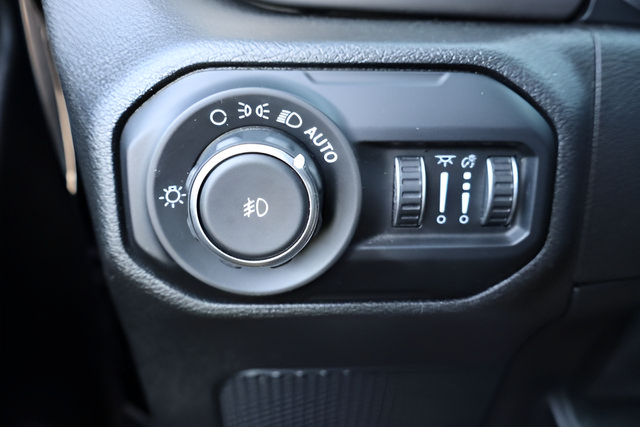 Used 2020 Jeep Wrangler Unlimited Sport S AWD/4WD image 33
