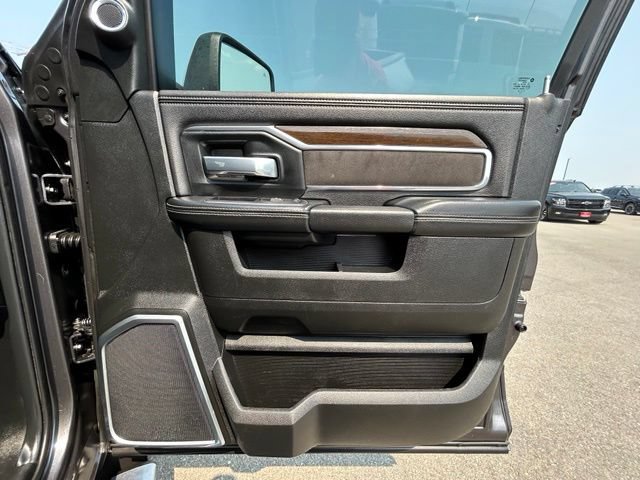 Used 2023 RAM 3500 Laramie AWD/4WD image 43