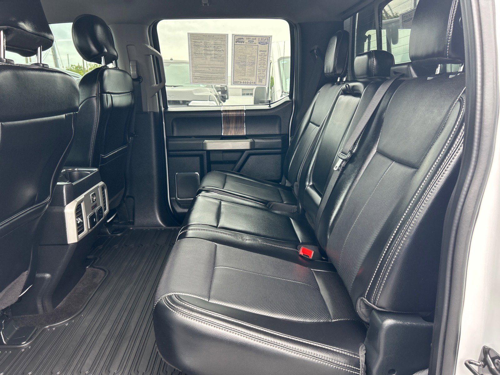 Used 2018 Ford F150 Lariat w/ Equipment Group 502A Luxury AWD/4WD image 11
