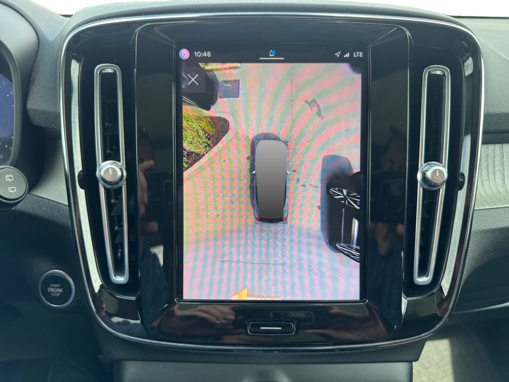 Certified 2024 Volvo XC40 B5 Plus w/ Protection Package Premier AWD/4WD image 22