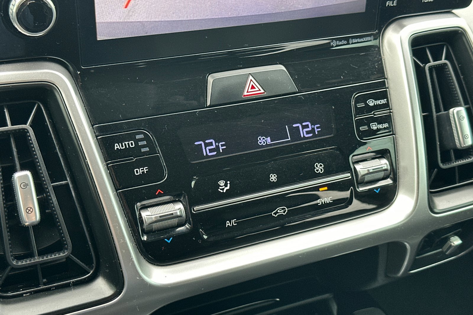 Used 2021 Kia Sorento S w/ Panoramic Sunroof Package image 22