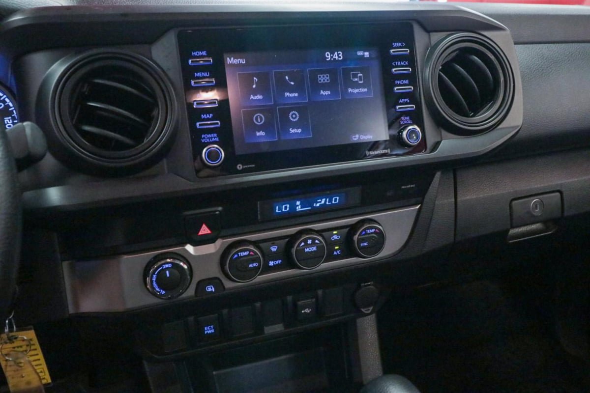 Used 2023 Toyota Tacoma SR AWD/4WD image 18