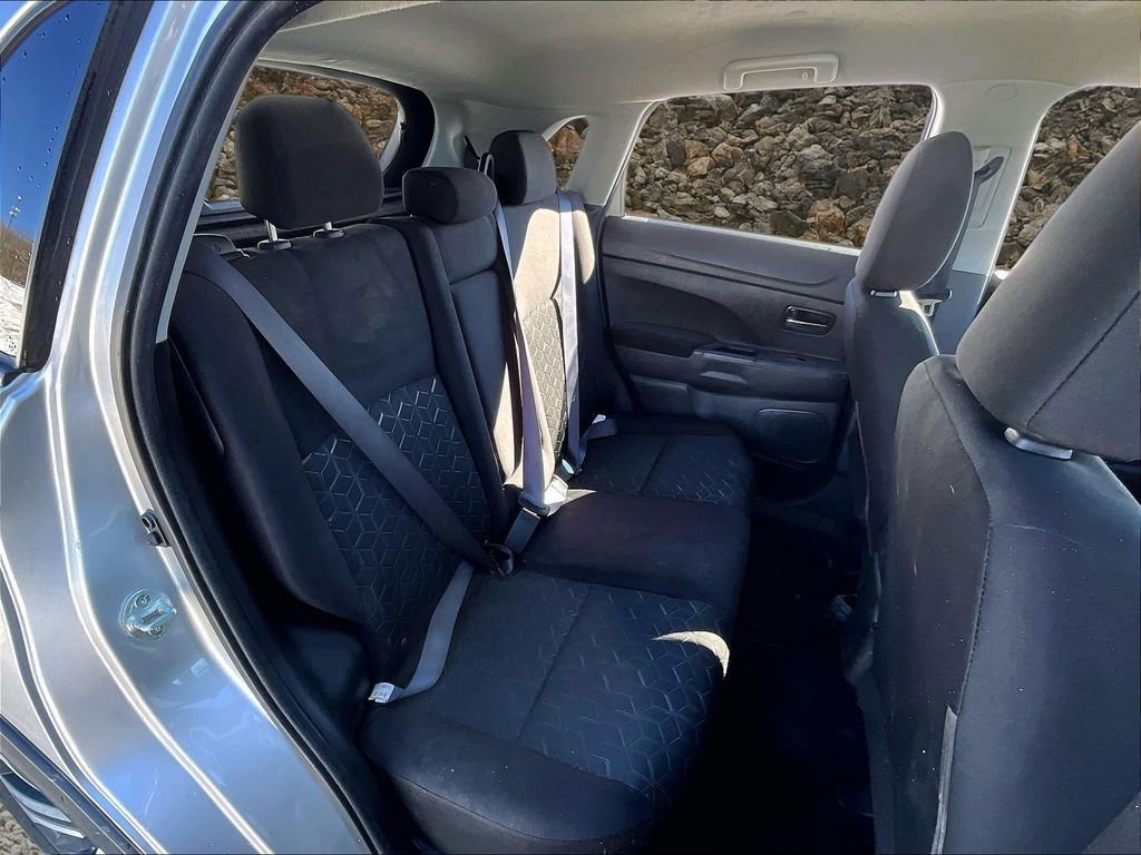 Used 2022 Mitsubishi Outlander Sport ES image 24