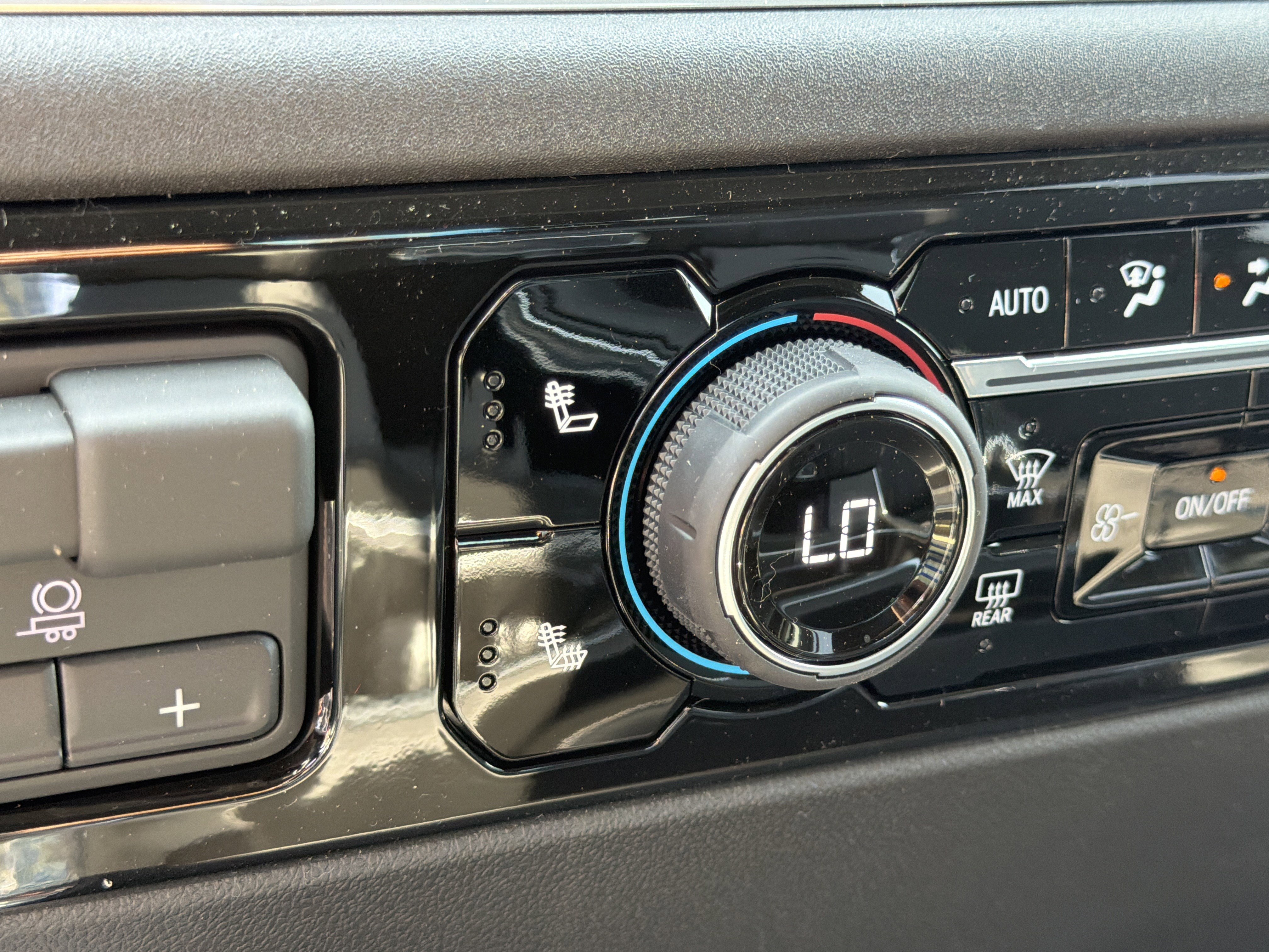 New 2026 Chevrolet Silverado 2500 LT image 29