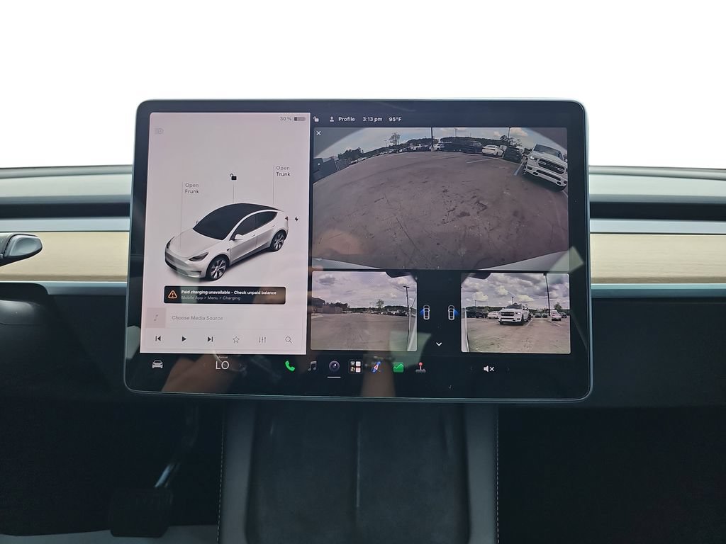 Used 2022 Tesla Model Y Long Range AWD/4WD image 23