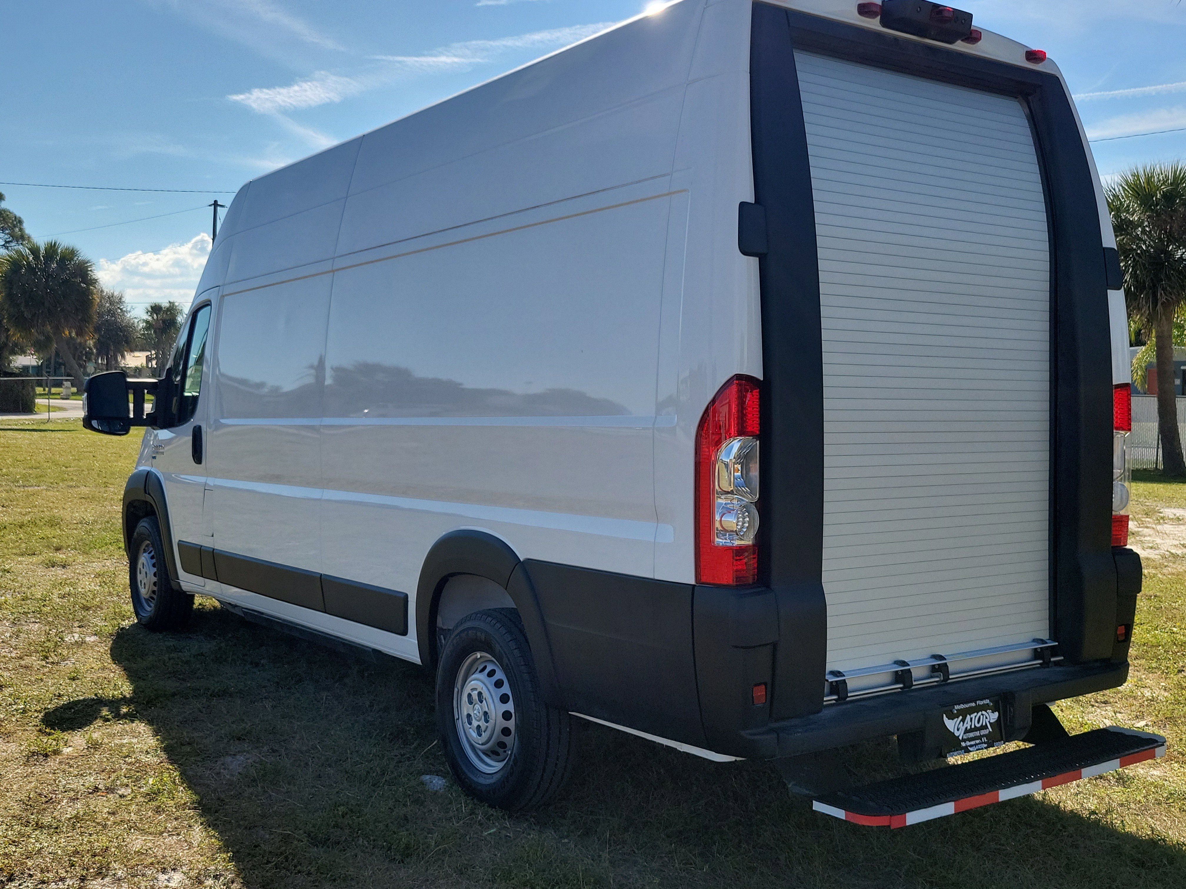 Used 2024 RAM ProMaster 3500 w/ Delivery Van Package image 3