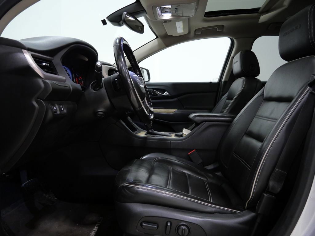 Used 2018 GMC Acadia Denali image 13