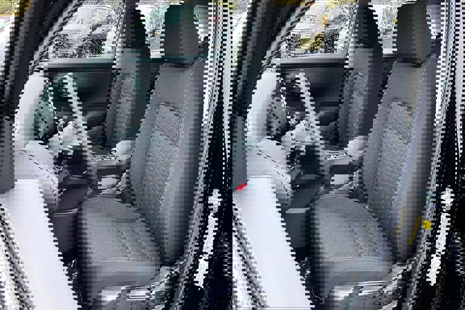 Used 2025 Honda HR-V LX image 7