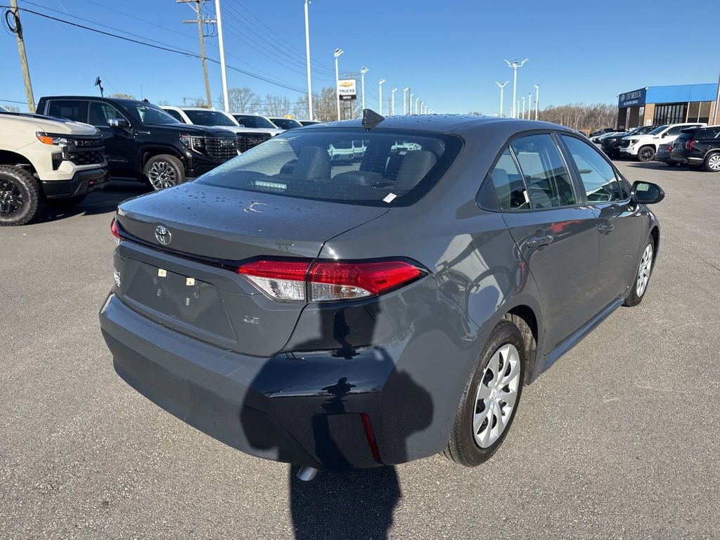 Used 2025 Toyota Corolla LE image 5