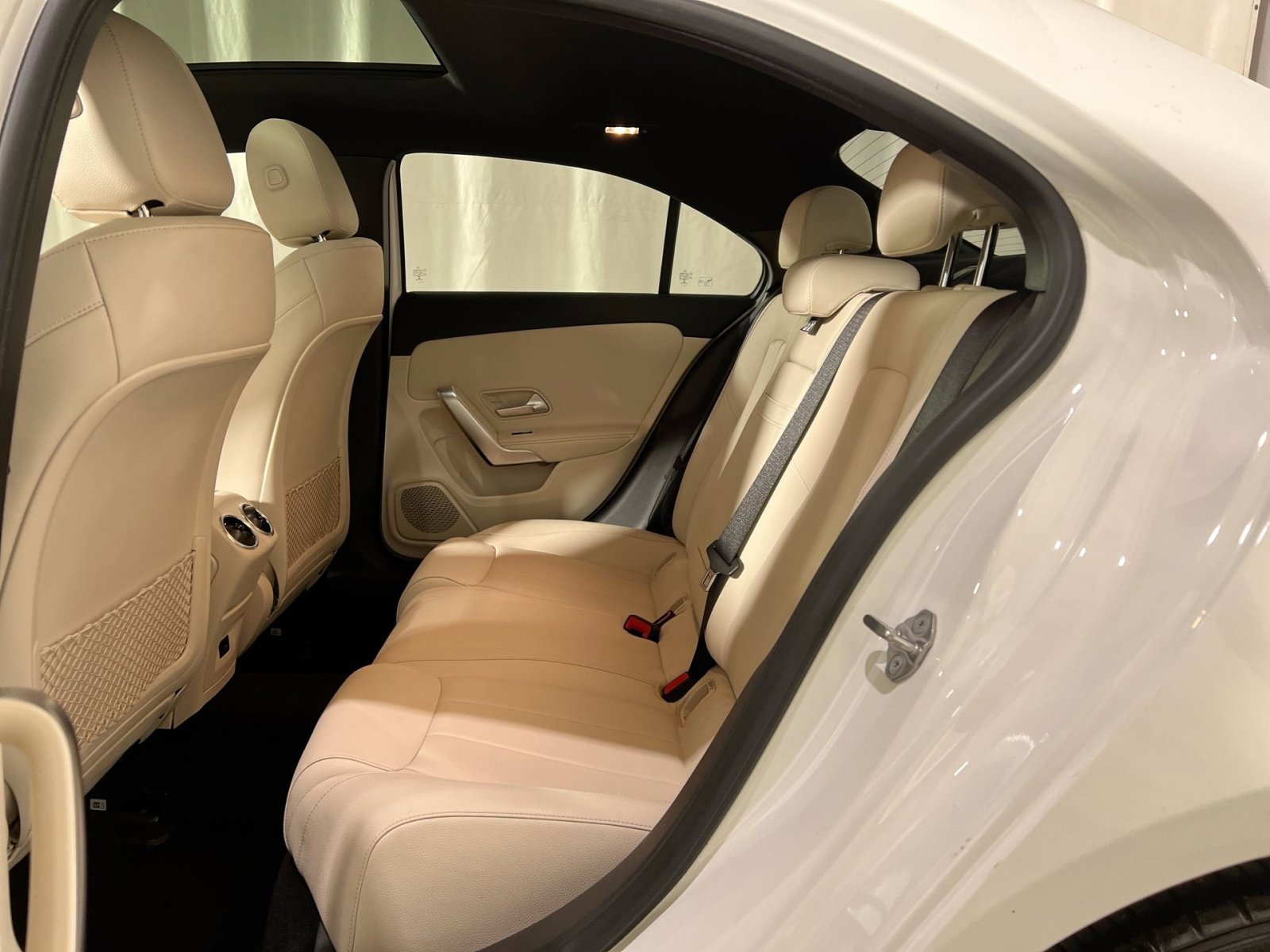 Used 2022 Mercedes-Benz A 220 4MATIC image 25