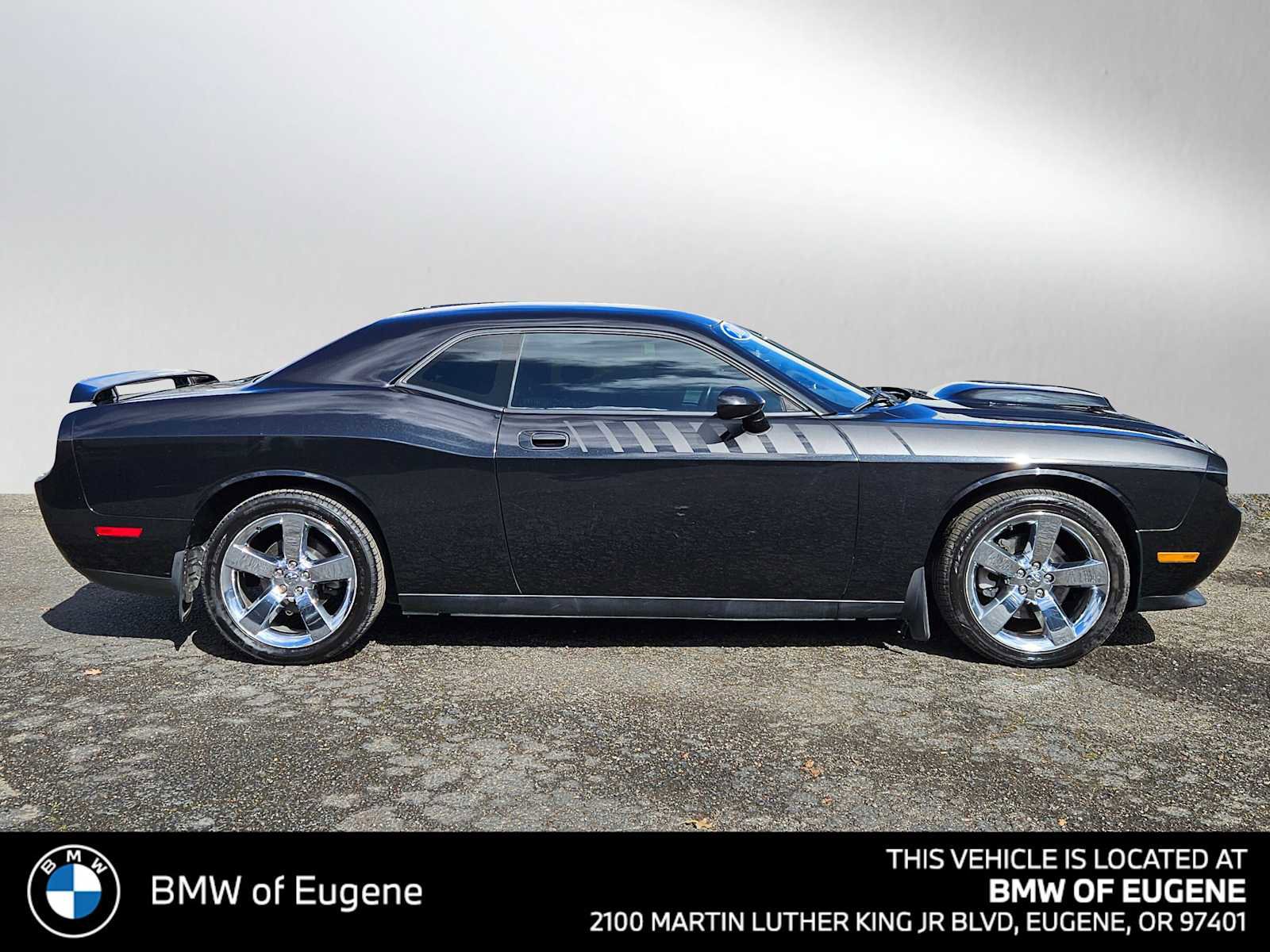 Used 2010 Dodge Challenger R/T image 2