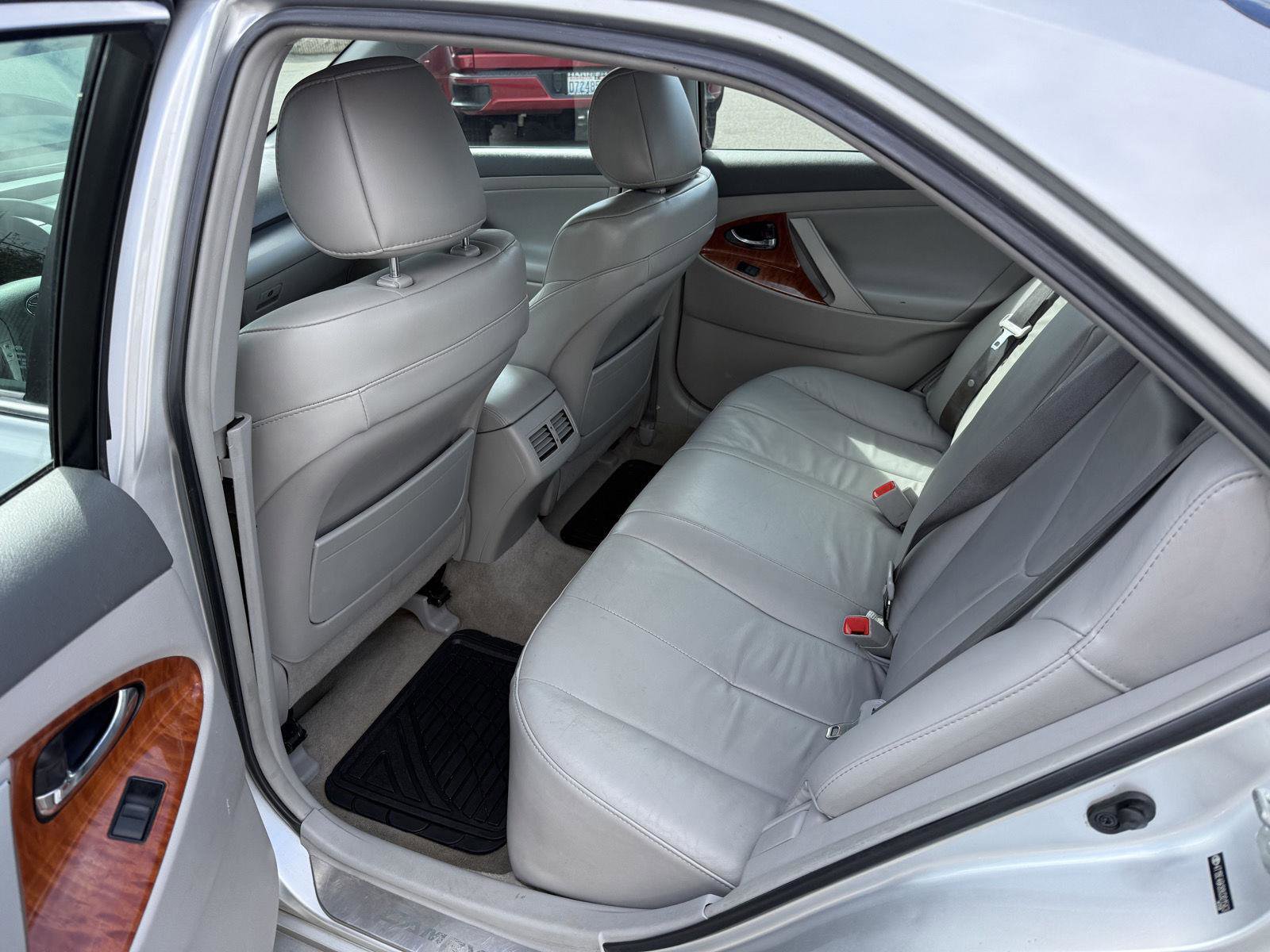 Used 2009 Toyota Camry XLE image 15