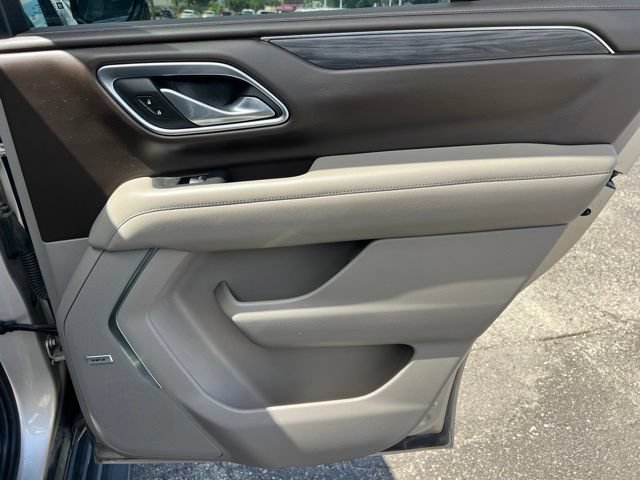 Used 2021 GMC Yukon SLT w/ SLT Luxury Plus Package AWD/4WD image 13