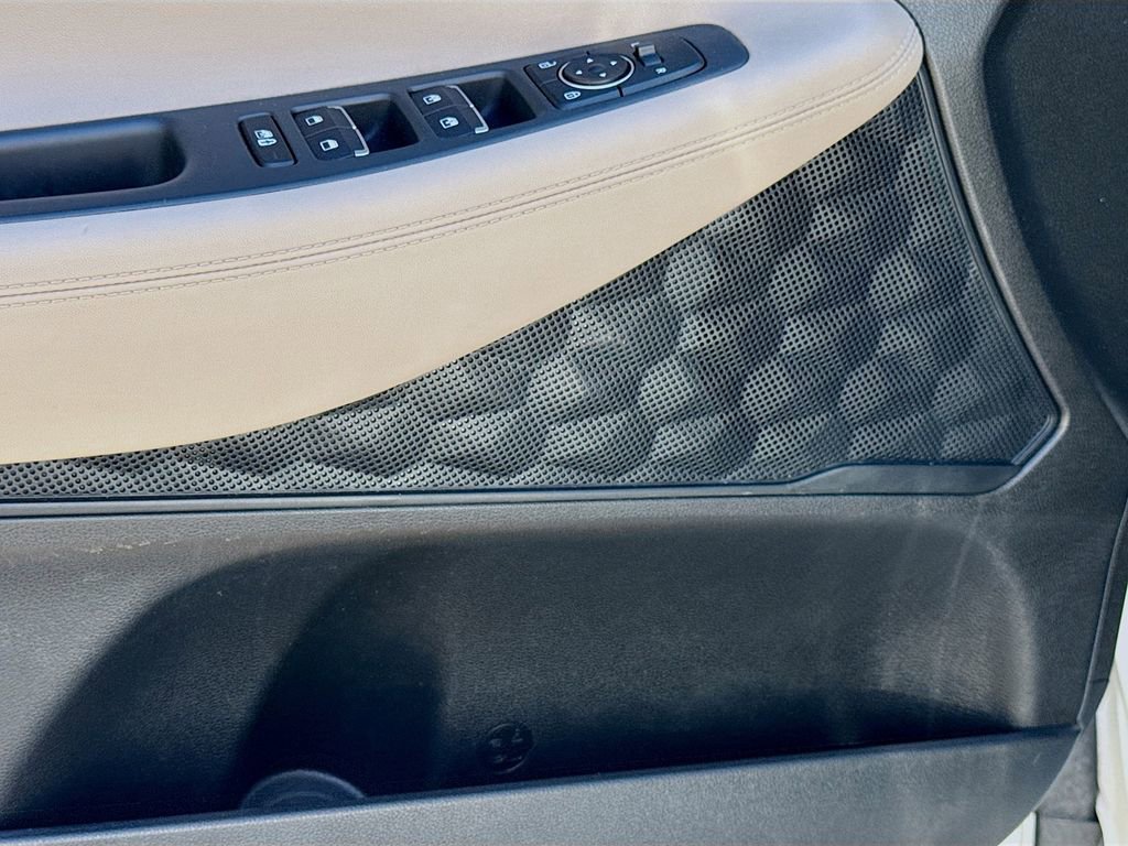 Used 2022 Hyundai Santa Fe SEL w/ Convenience Package image 23