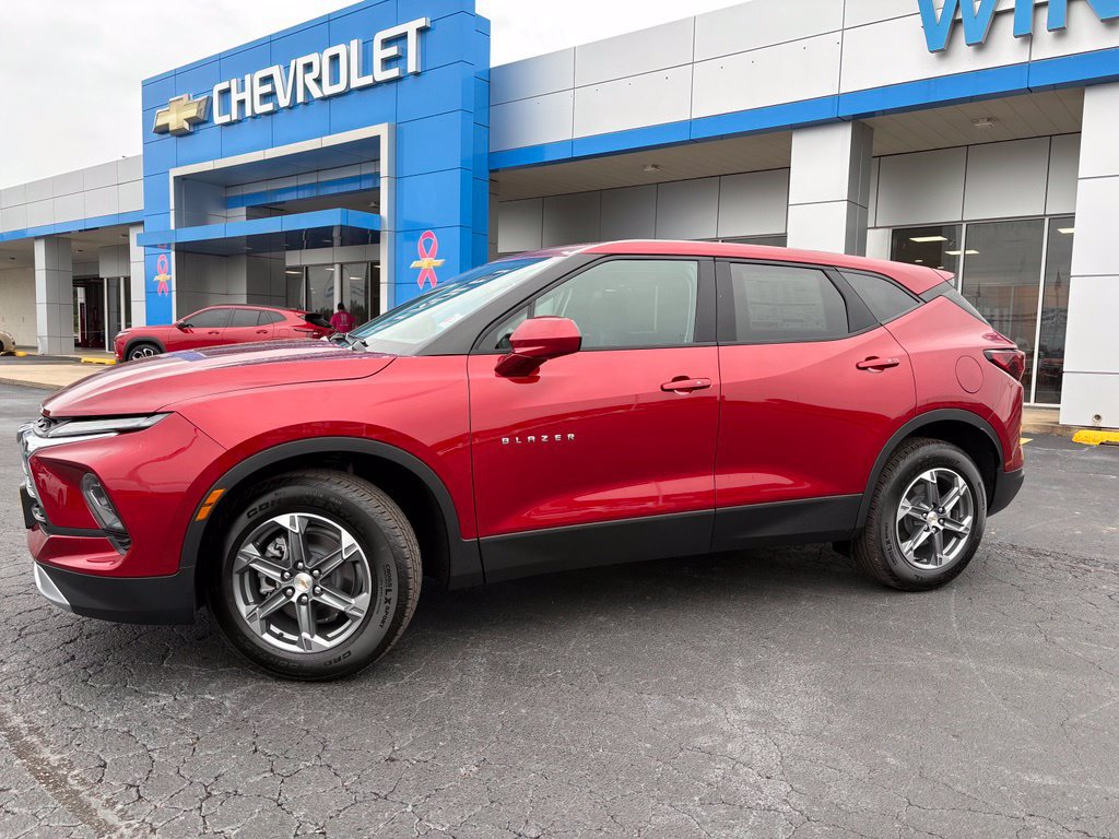 New 2026 Chevrolet Blazer LT FWD image 2