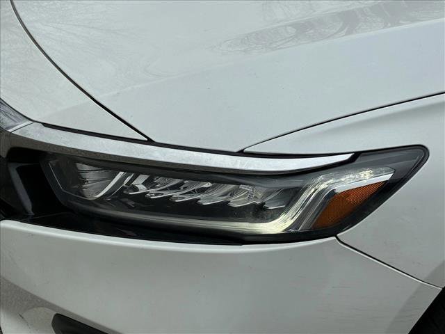 Used 2018 Honda Accord LX image 10