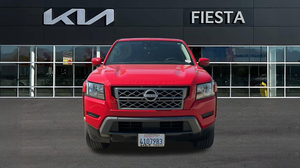 Used 2023 Nissan Frontier SV w/ Tow Package RWD image 2