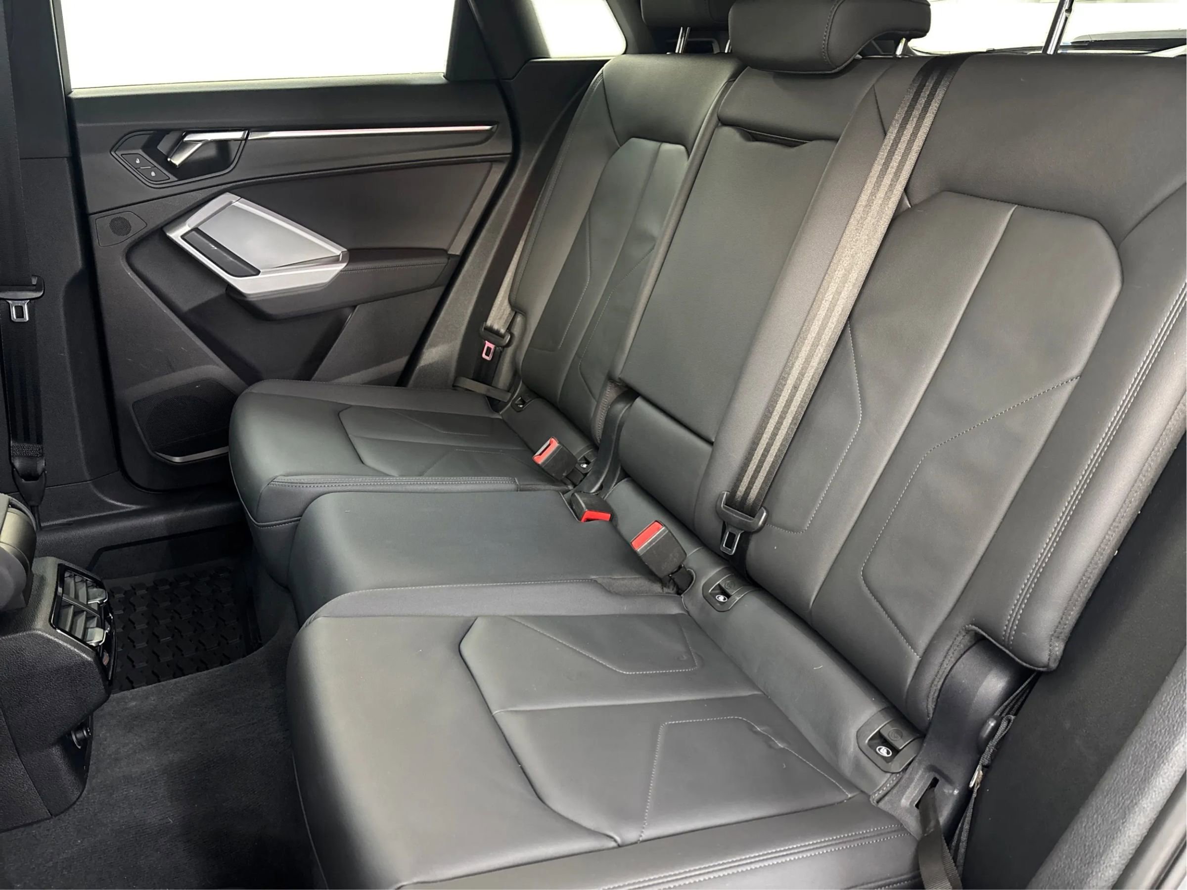 Used 2022 Audi Q3 2.0T Premium Plus image 14