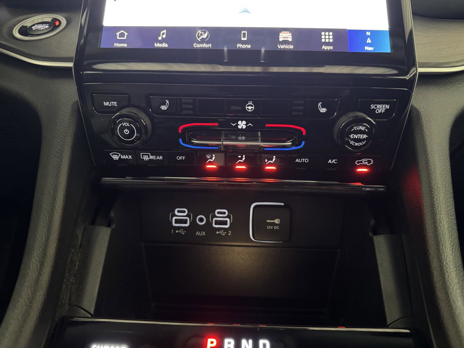 New 2025 Jeep Grand Cherokee L Limited w/ Black Appearance Package image 14