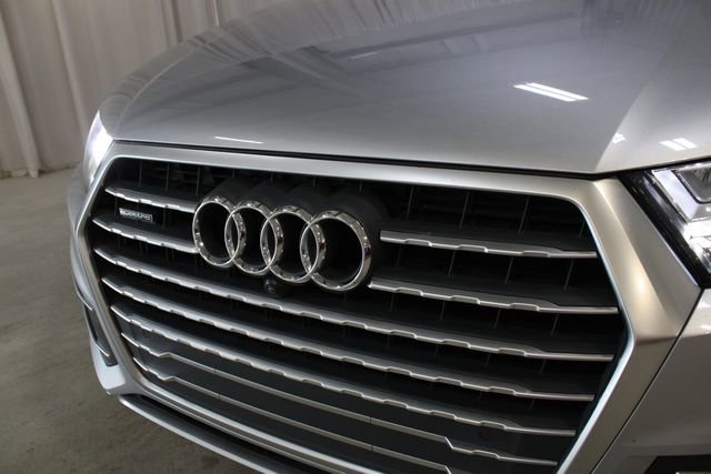 Used 2018 Audi Q7 3.0T Prestige w/ Prestige Package AWD/4WD image 35