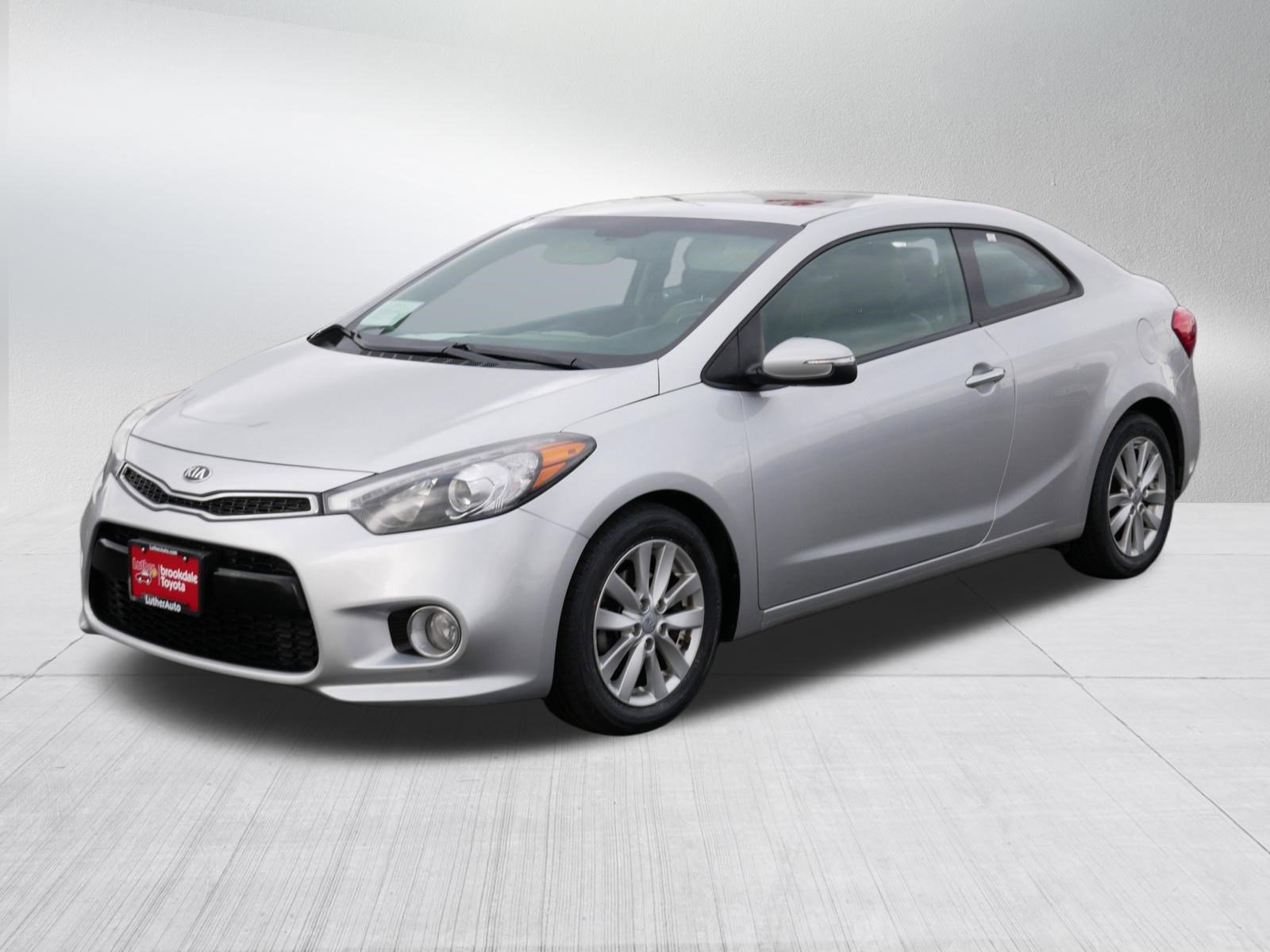 Used 2015 Kia Forte Koup EX w/ EX Premium Package FWD image 3