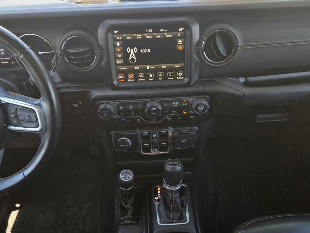 Used 2021 Jeep Wrangler Unlimited Sahara AWD/4WD image 10