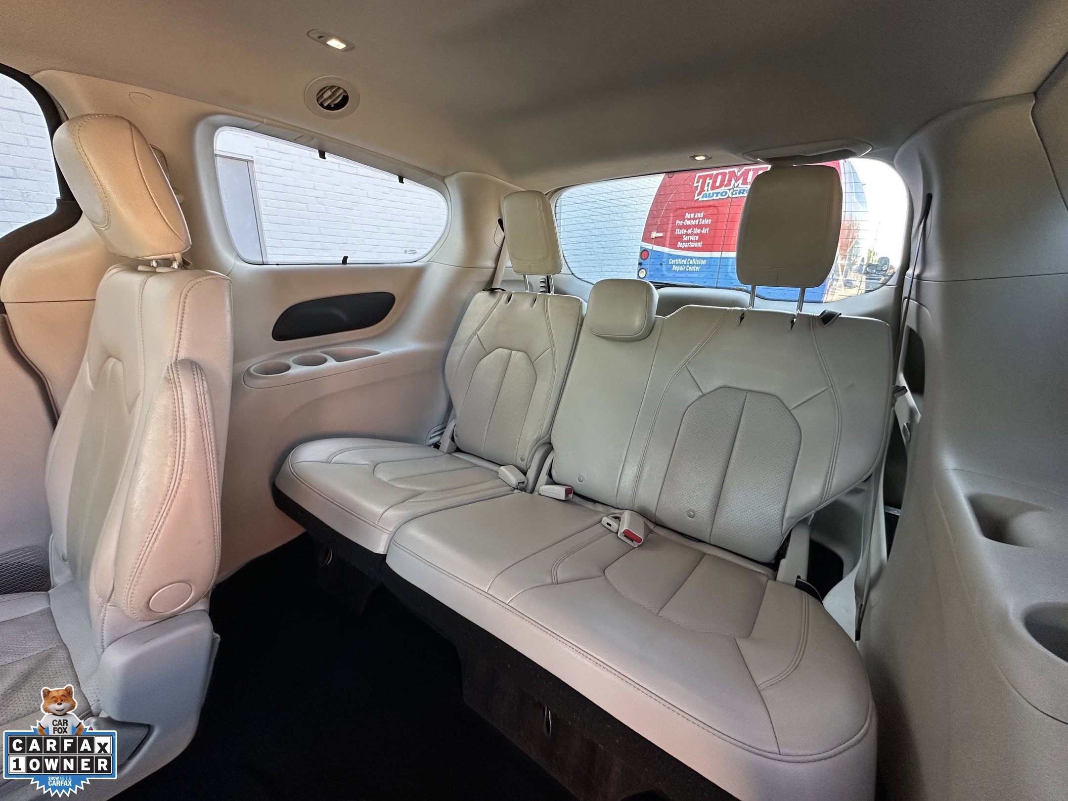 Used 2021 Chrysler Pacifica Touring-L FWD image 30