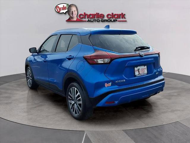 Certified 2024 Nissan Kicks SV image 3
