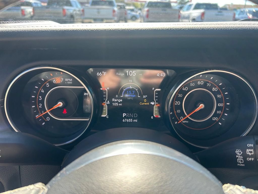 Used 2019 Jeep Wrangler Unlimited Sahara AWD/4WD image 18