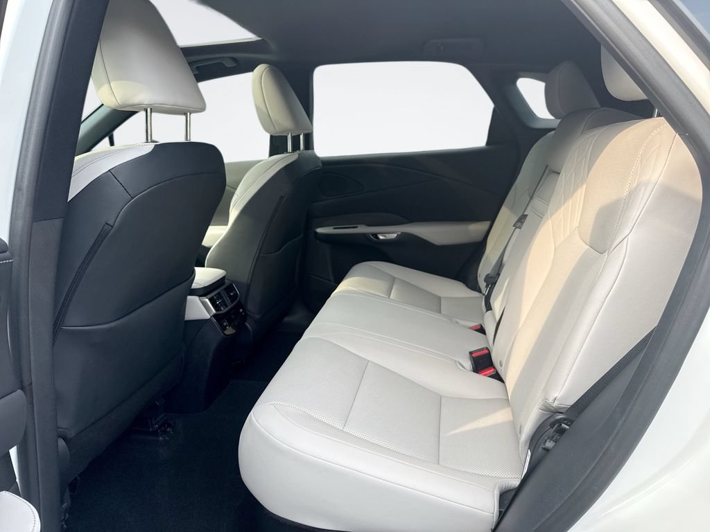Used 2023 Lexus RX 350 Premium w/ Accessory Package AWD/4WD image 25