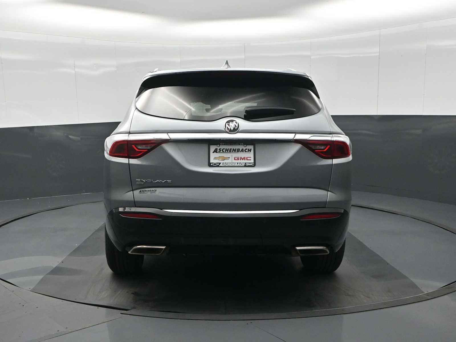 Used 2024 Buick Enclave Premium image 8