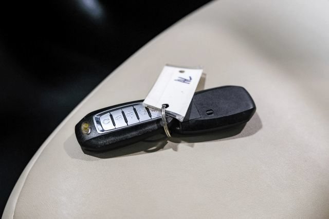 Used 2020 INFINITI QX50 Luxe w/ Navigation Package FWD image 56