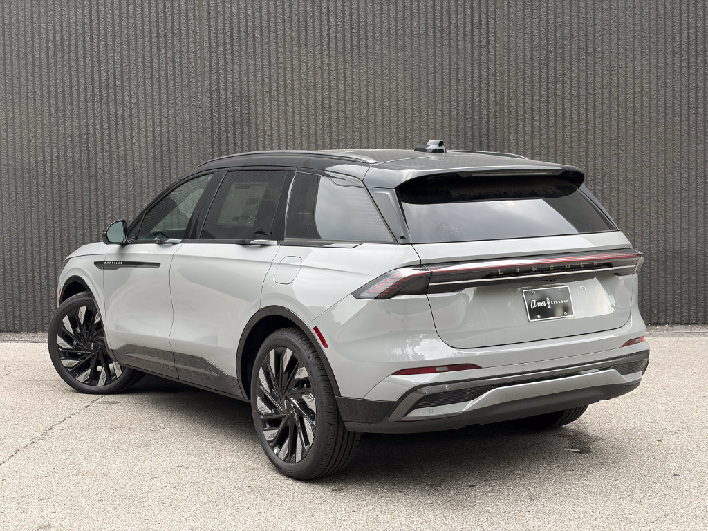 New 2026 Lincoln Nautilus Reserve w/ Jet Appearance Package AWD/4WD image 5