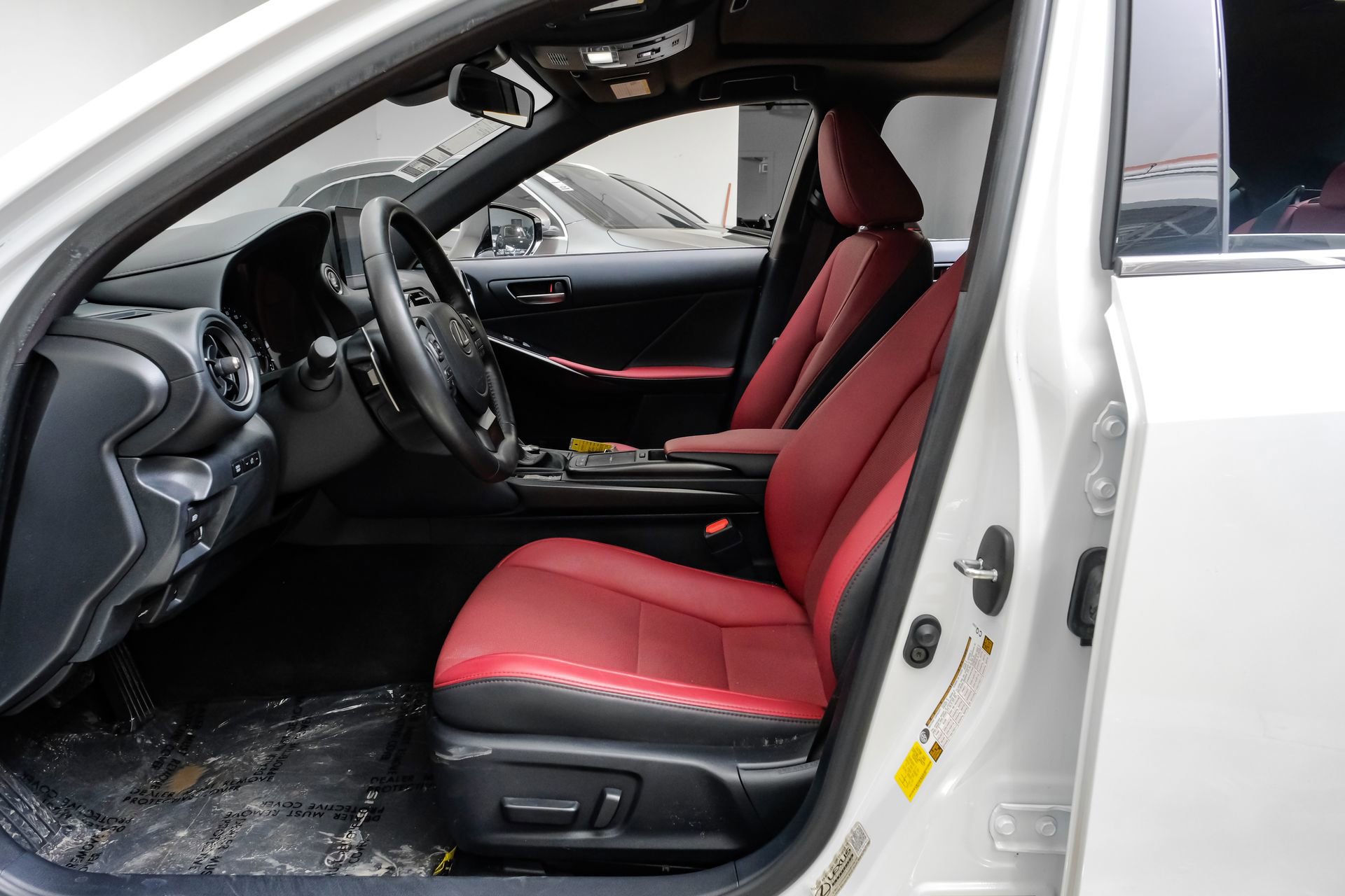 Used 2025 Lexus IS 350 F Sport image 4