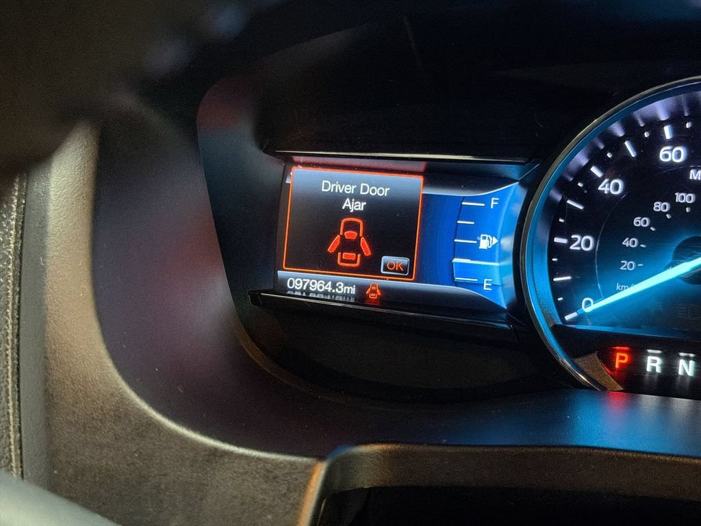Used 2019 Ford Explorer XLT w/ Equipment Group 202A FWD image 12