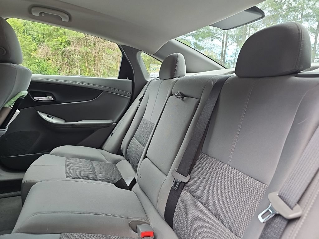 Used 2016 Chevrolet Impala LS FWD image 13