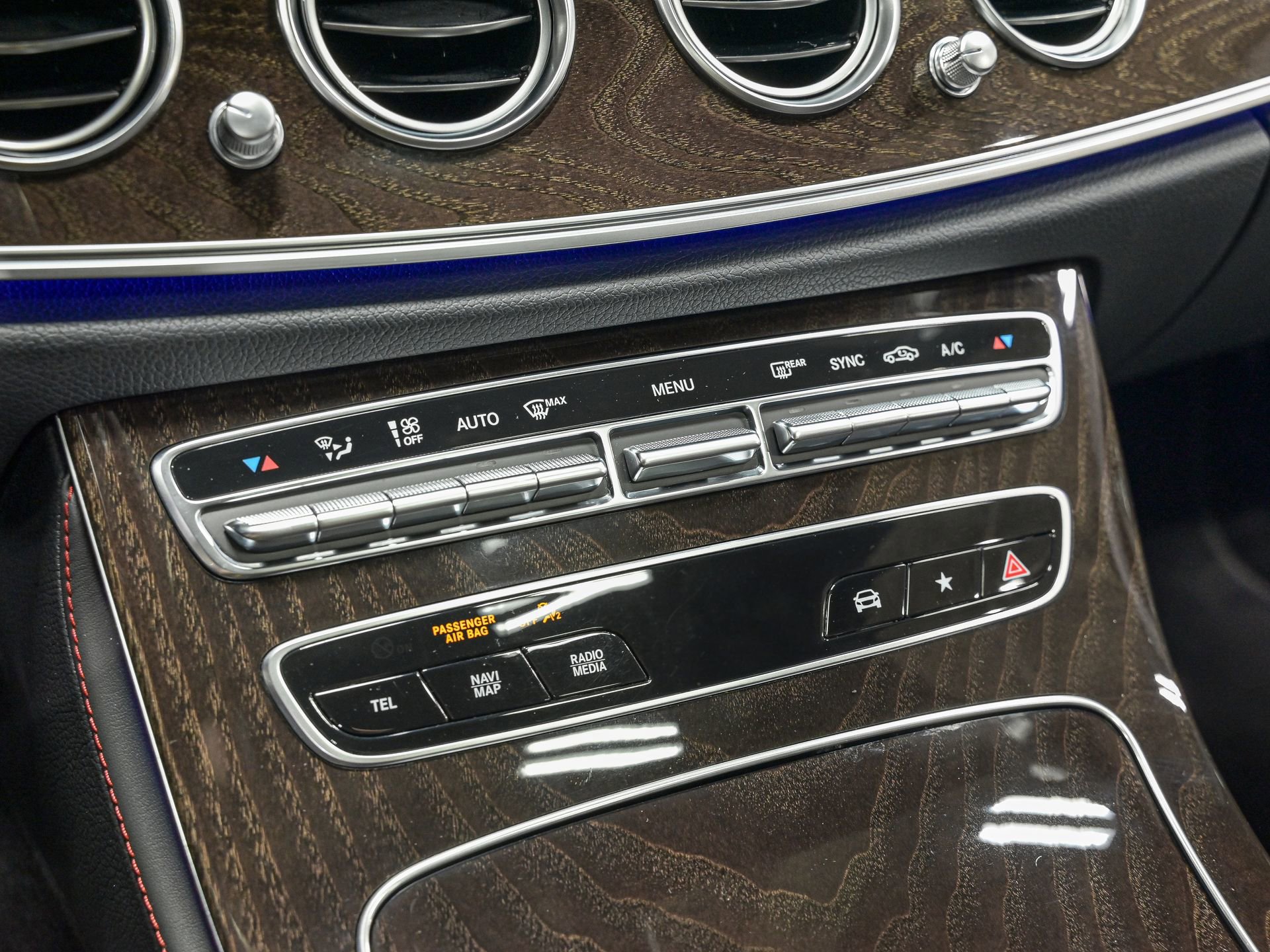 Used 2021 Mercedes-Benz E 53 AMG 4MATIC Sedan w/ Driver Assistance Package image 22