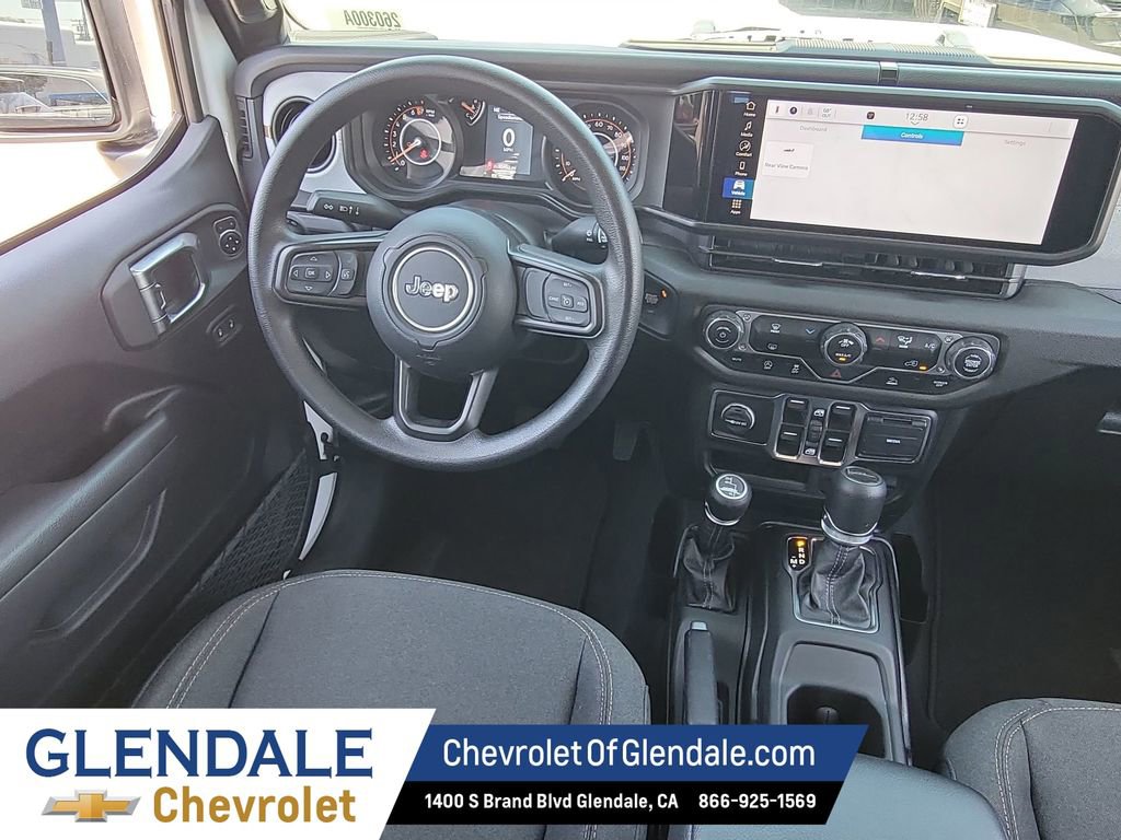 Used 2025 Jeep Gladiator Sport AWD/4WD image 24