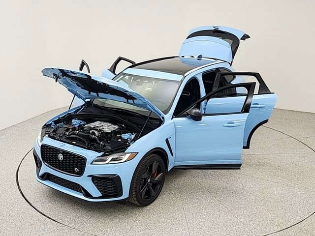 New 2026 Jaguar F-PACE SVR image 36