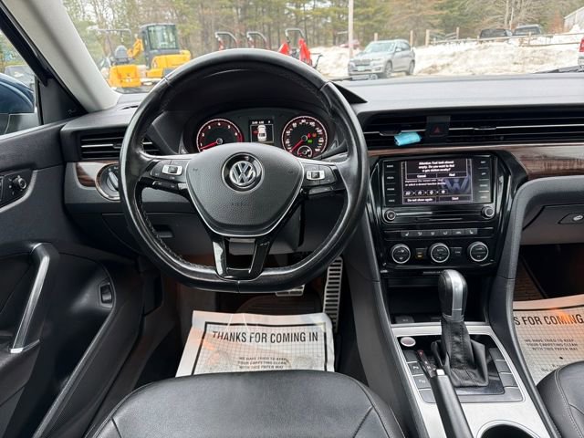 Used 2020 Volkswagen Passat 2.0T SEL image 13