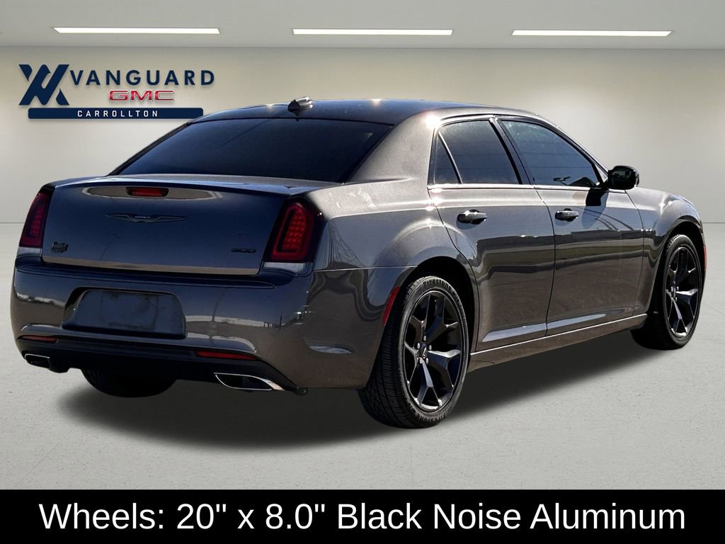 Used 2021 Chrysler 300 Touring w/ Sport Appearance Package image 10