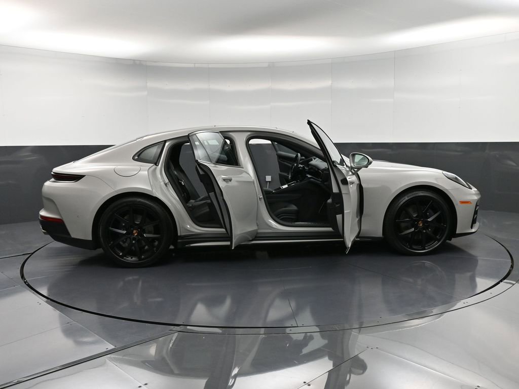 New 2026 Porsche Panamera 4 image 35