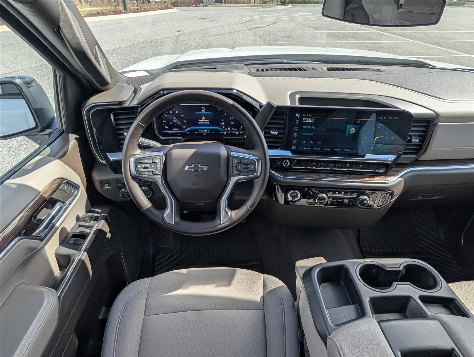 Used 2024 Chevrolet Silverado 1500 RST AWD/4WD image 16