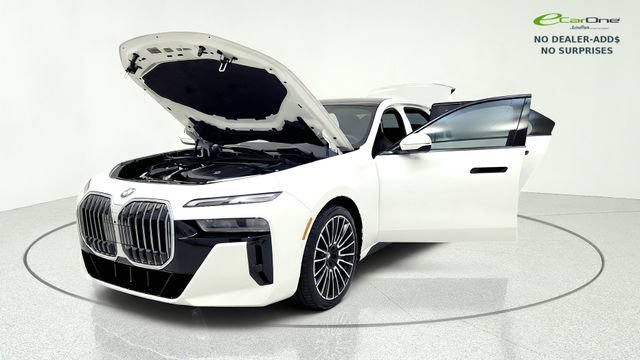 Used 2026 BMW 740i RWD image 13