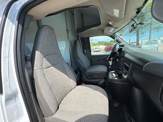 New 2026 Chevrolet Express 3500 w/ Power Convenience Package image 12