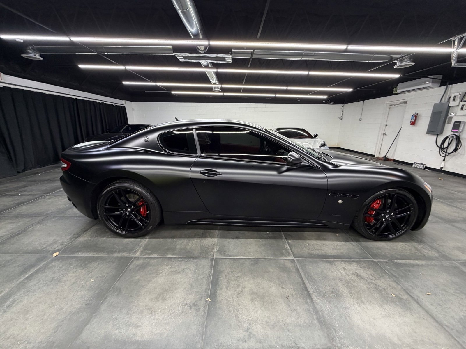 Used 2017 Maserati GranTurismo Sport image 8