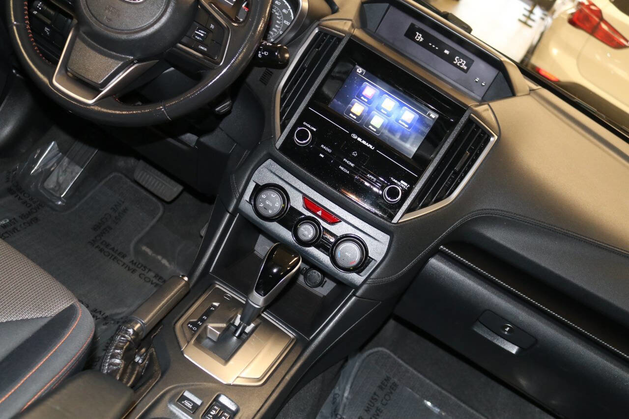 Used 2018 Subaru Crosstrek 2.0i Premium w/ Moonroof Package image 21