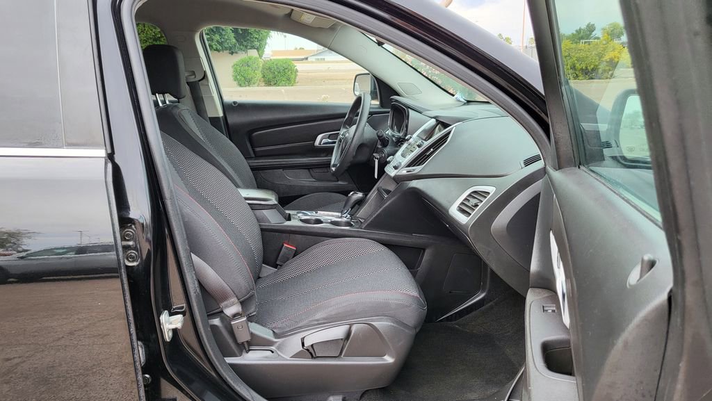 Used 2017 GMC Terrain SLE image 17