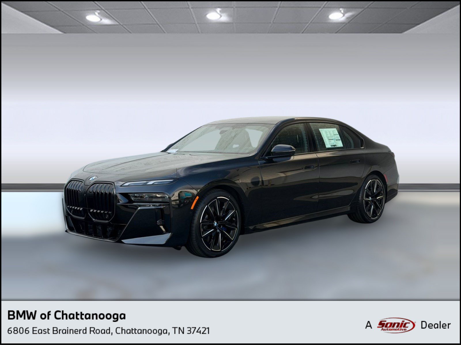Used 2026 BMW 740i RWD image 1